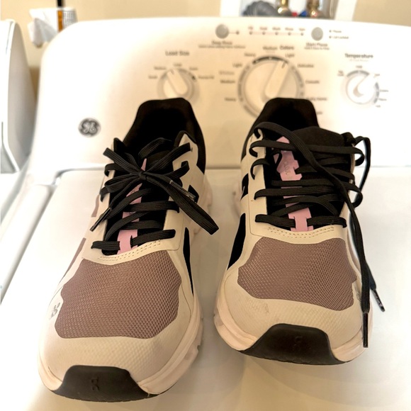 EUC Women's 9.5 On Cloud Cloudrunner 2.0 Heron/Black - Picture 4 of 7